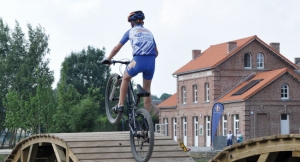 Relais éco-vélo <p>Situé aux confins du Nord, le long de la frontière belge et des Ardennes, l’Avesnois regorge de richesses qui façonnent ses paysages et construisent son identité. Son patrimoine remarquable l’a fait entrer en 1998 dans la grande famille des Parcs naturels régionaux. L&rsqu ......</p><div class="more"><a href="https://ffvelo.fr/randonner-a-velo/vtt/bases-vtt/nord/relais-eco-velo/" target="_blank" title="Relais éco-vélo" >Lire la suite</a></div>