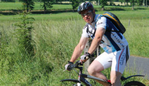 Cantal VTT découverte <p>C’est entre les sommets du volcan cantalien et la retenue du barrage d’Enchanet, au coeur d’un pays empreint d’authenticité et d’une diversité de paysages insoupçonnée, que s’offrent à vous les itinéraires de St-Illide et de St-Cernin.
Vous allez découvrir des espaces préservés ......</p><div class="more"><a href="https://ffvelo.fr/randonner-a-velo/vtt/bases-vtt/cantal/cantal-vtt-decouverte/" target="_blank" title="Cantal VTT découverte" >Lire la suite</a></div>
