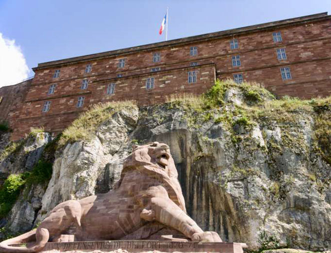 Belfort, le lion de Bartholdi.