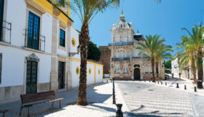 <p>BALADE IBÉRIQUE
Partez à la conquête de la côte océanique du Portugal, un véritable joyau niché entre terre et mer. C’est dans la région enchanteresse de Nazaré, au coeur de l’Extremadu ......</p><div class="more"><a href="https://ffvelo.fr/randonner-a-velo/ou-quand-pratiquer/sejours-et-voyages/balade-au-portugal-2025-2/" target="_blank" title="PORTUGAL" >Lire la suite</a></div>