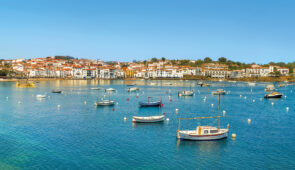 <p>Plongez au cœur de Platja d’Aro, où chaque jour vous serez emmenés à rouler à travers des itinéraires diversifiés, combinant routes côtières, panoramas saisissants et chemins pittoresqu ......</p><div class="more"><a href="https://ffvelo.fr/randonner-a-velo/ou-quand-pratiquer/sejours-et-voyages/coups-de-pedale-en-catalogne-2026/" target="_blank" title="COUPS DE PÉDALE EN CATALOGNE" >Lire la suite</a></div>